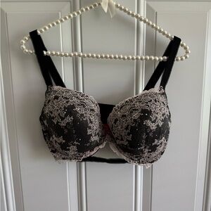 Victoria's Secret Dream Angels Line Demi Black and White Bra Intimates